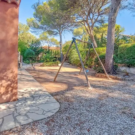 Σπίτι διακοπών Stunning In Saint-raphal With Indoor Swimming Pool, Wifi And Private Swimming Pool Saint-Raphaël